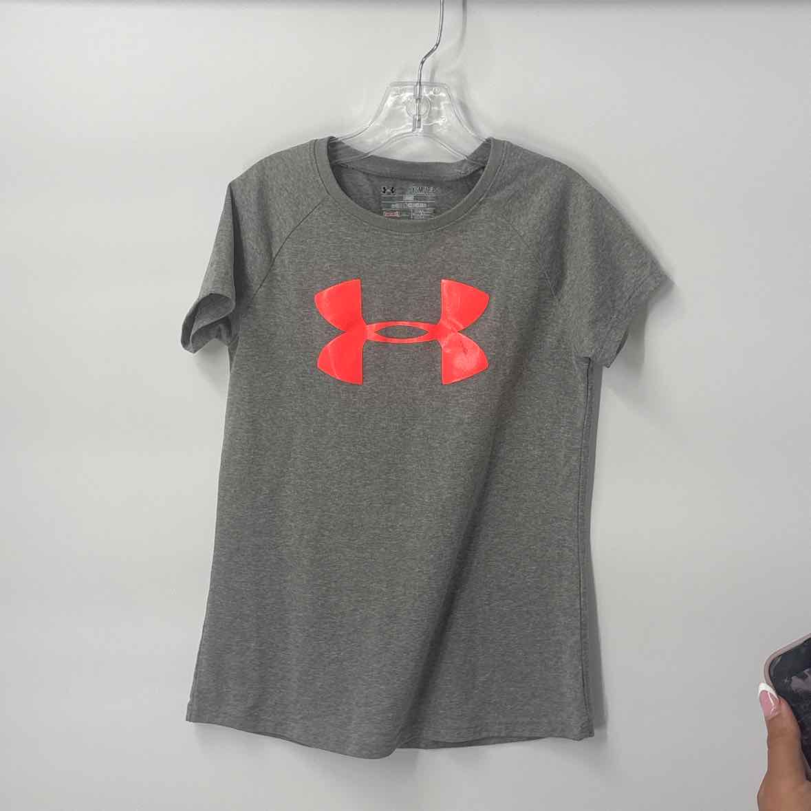 8 Under Armour Shirt