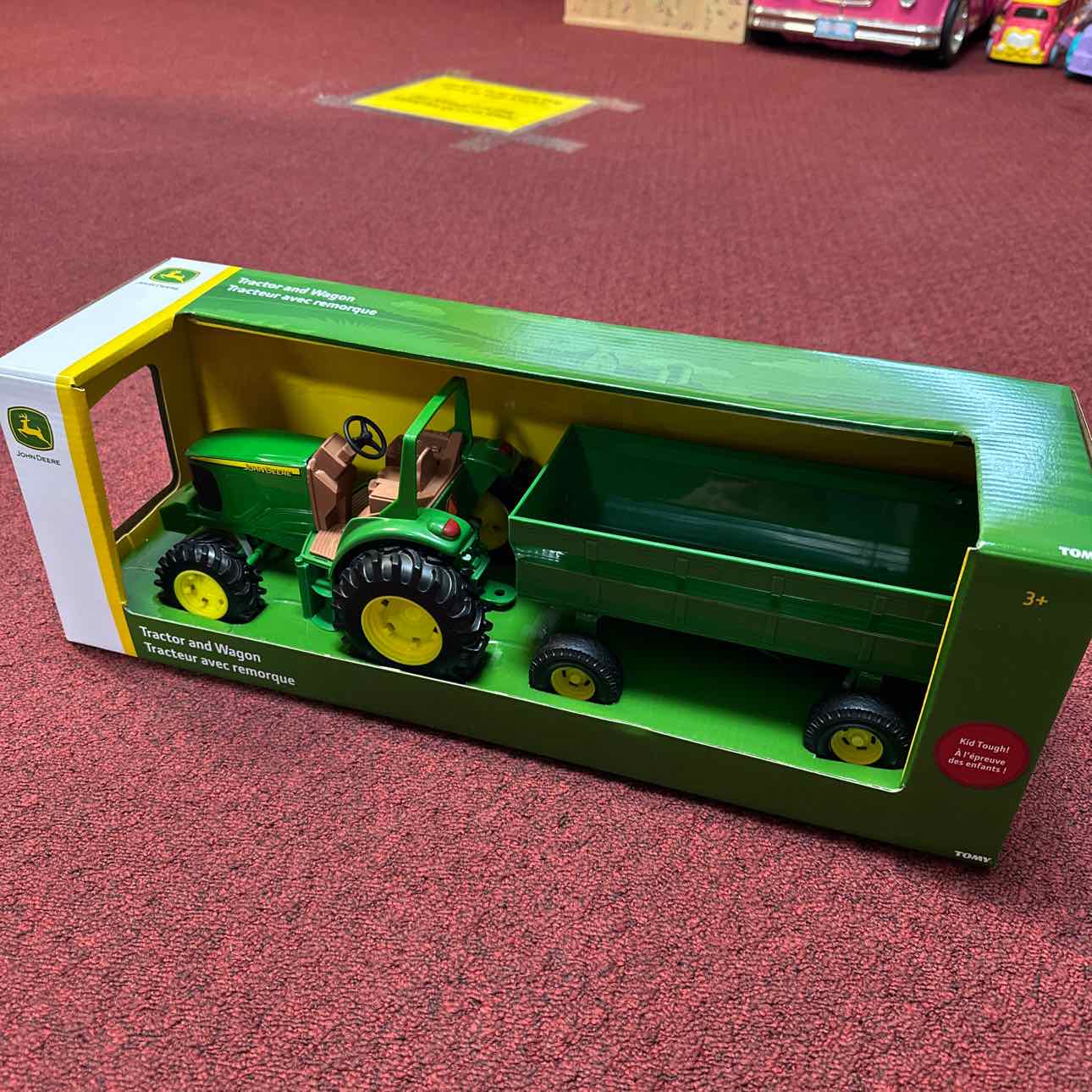 NEW John Deere Tractor w Wagon Toys