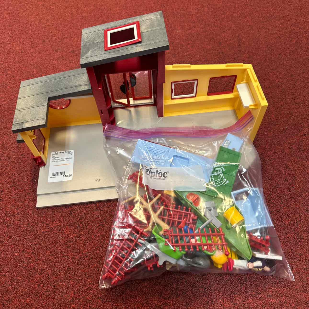 Playmobi Tiny Paws Pet Hotel W/ Accessories Toys