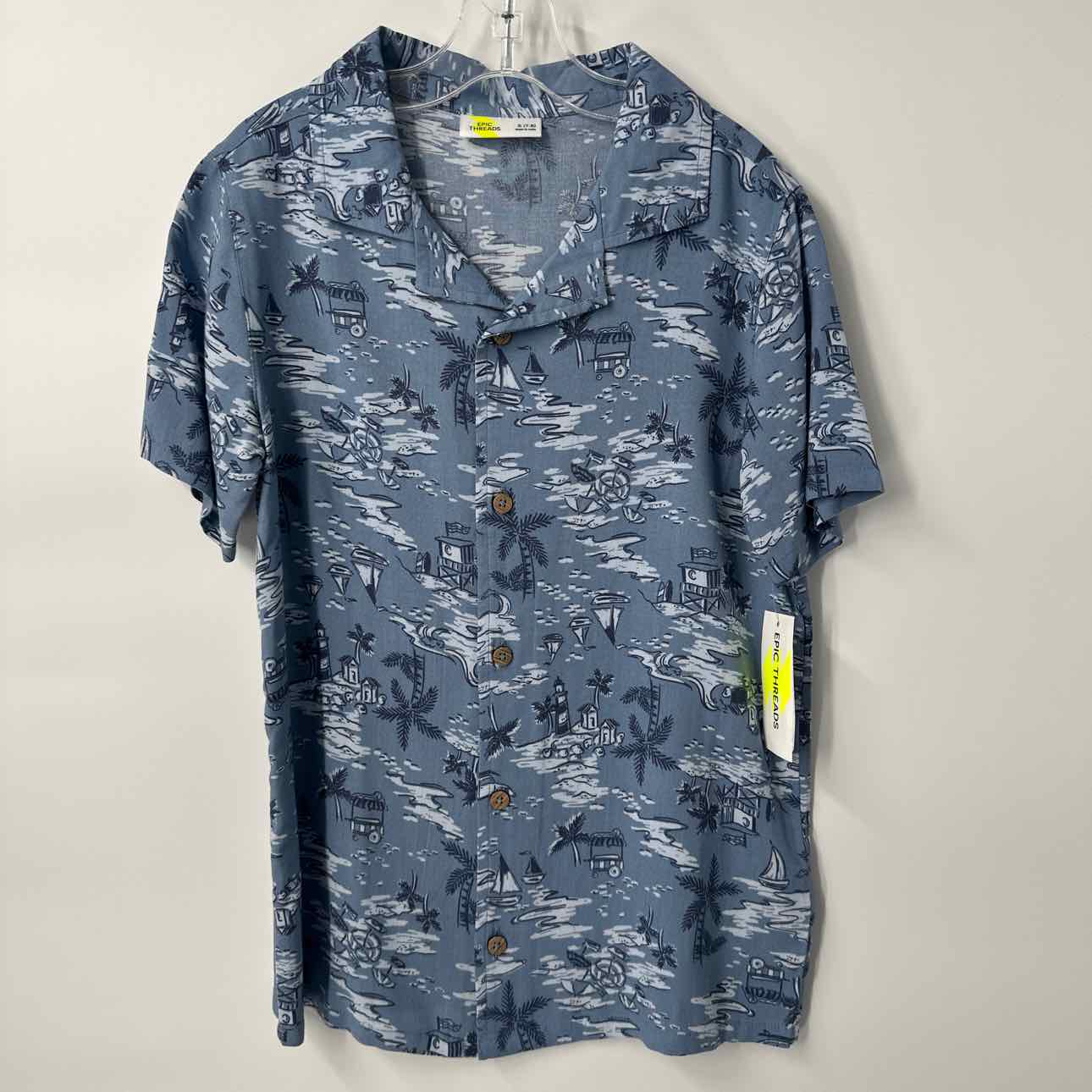 7/8 NEW EpicThreads Shirt