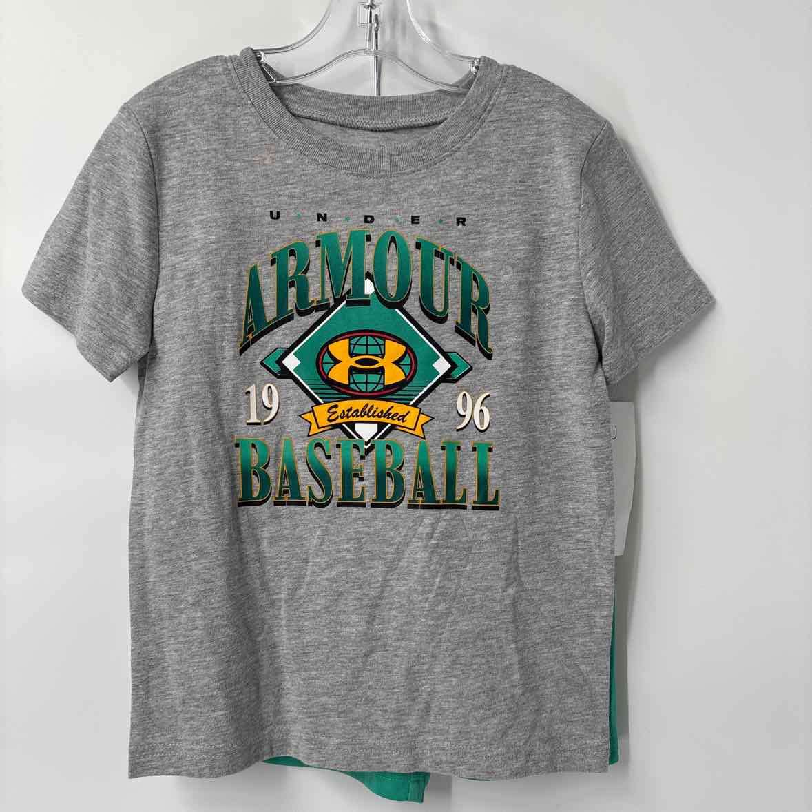 5 NEW Under Armour 2 pc ensembles