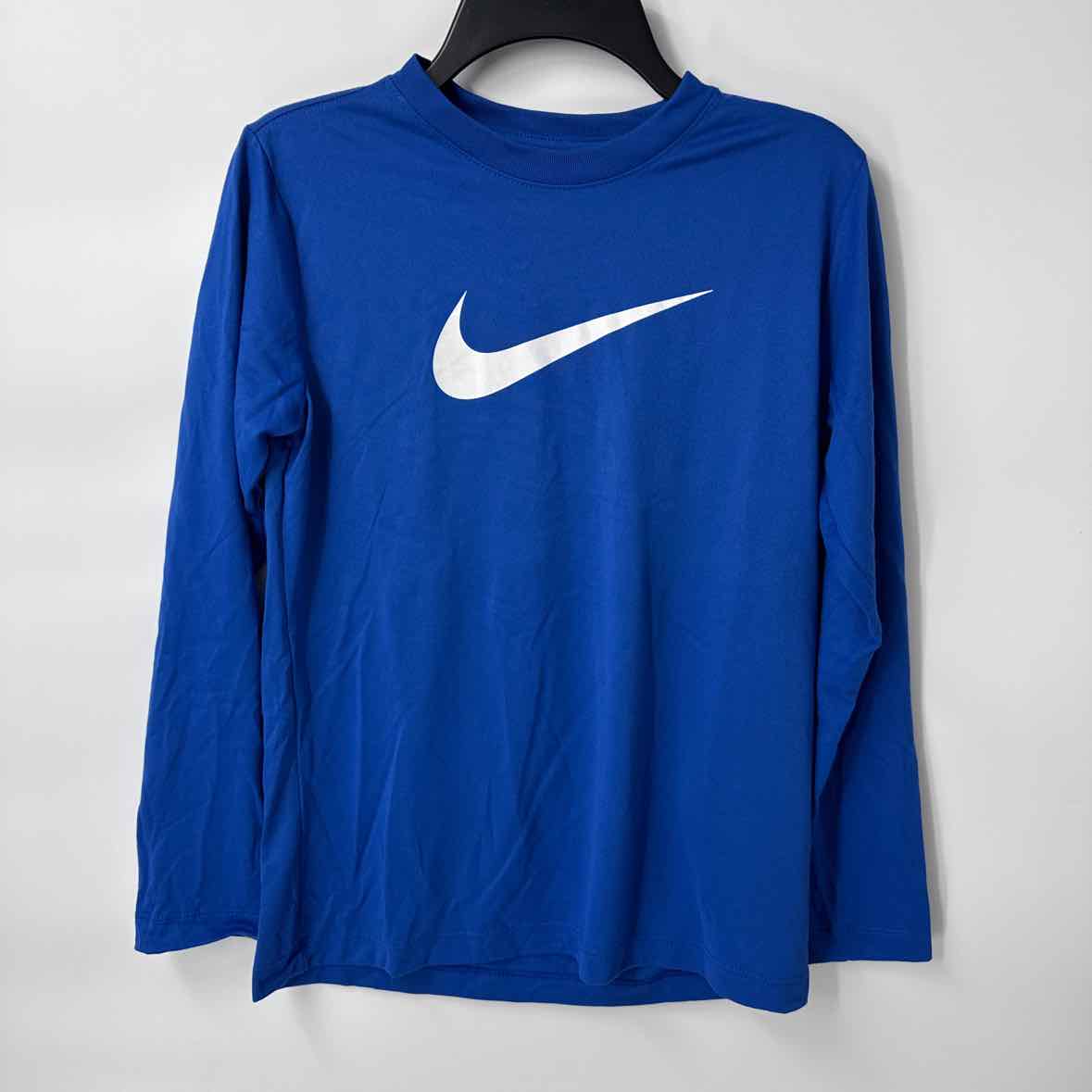 10/12 NEW Nike Shirt