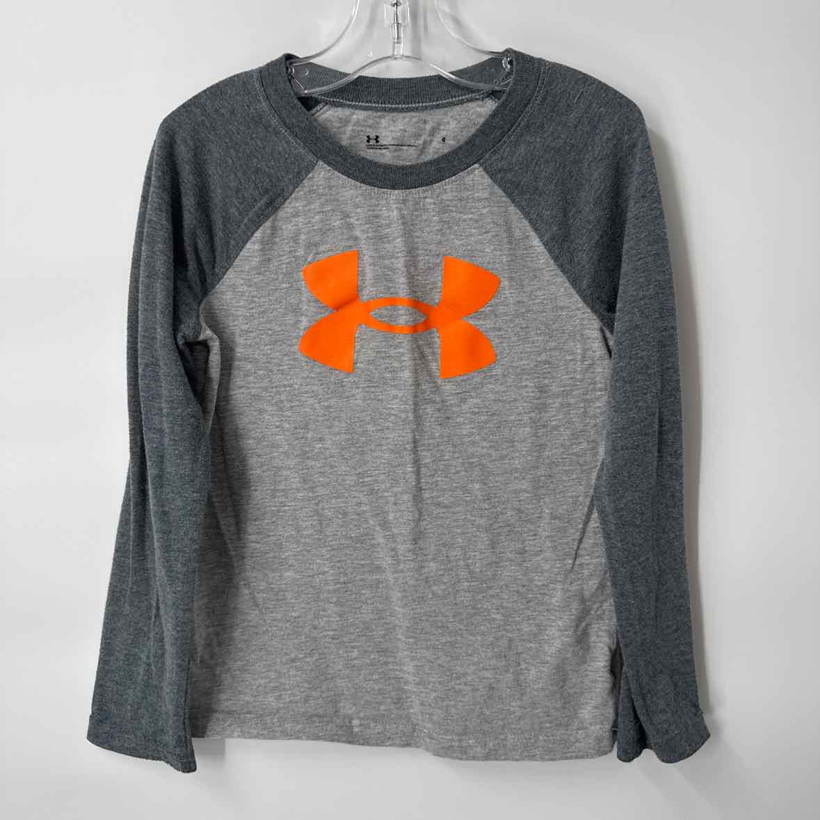 6 Under Armour Shirt