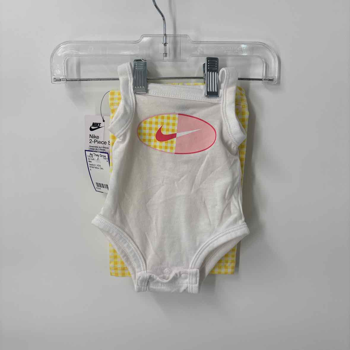 Newborn NEW Nike 2pc Outfit