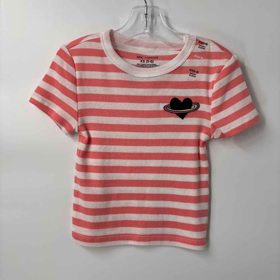 5/6 NEW EpicThreads Shirt
