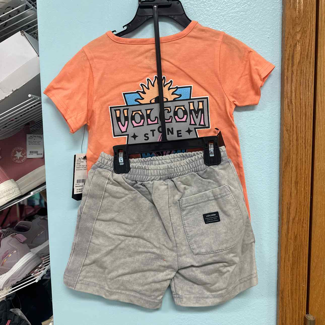 3T NEW Volcom 2 pc ensembles