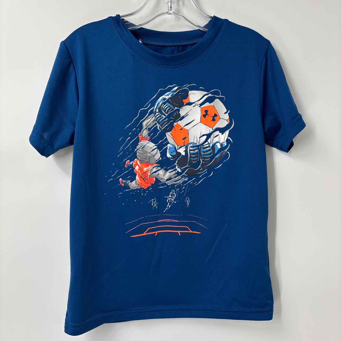 5 Under Armour Shirt