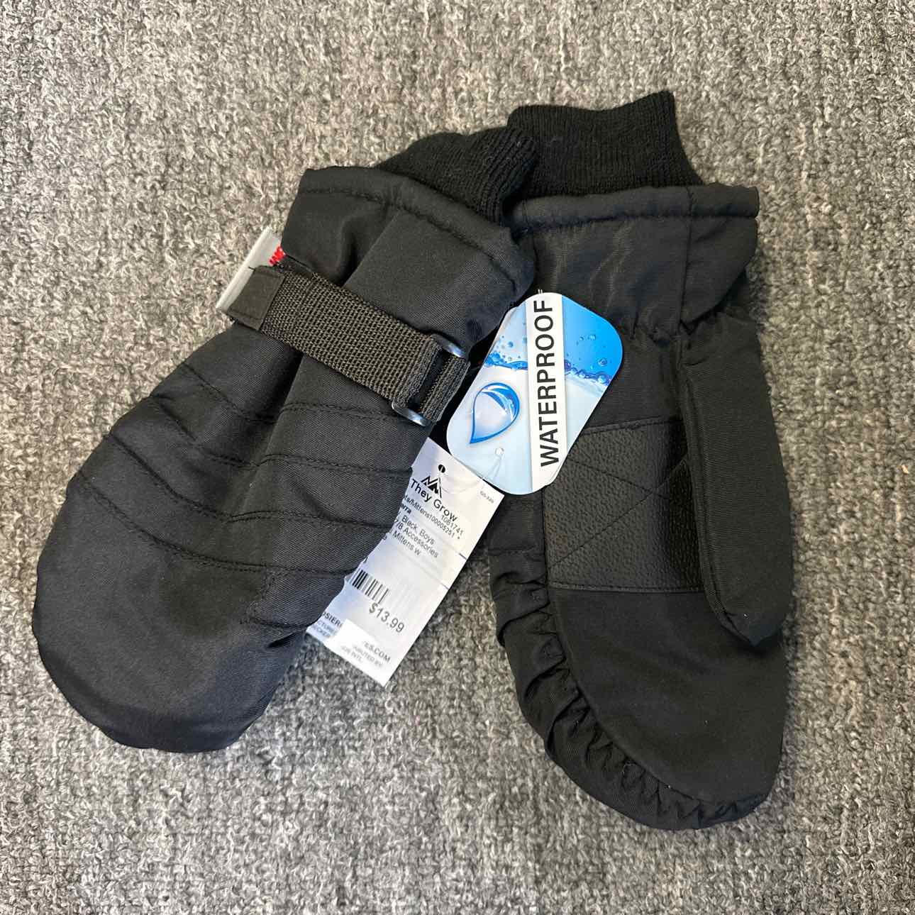 4-7 NEW Grand Sierra Winter Hats/Mittens