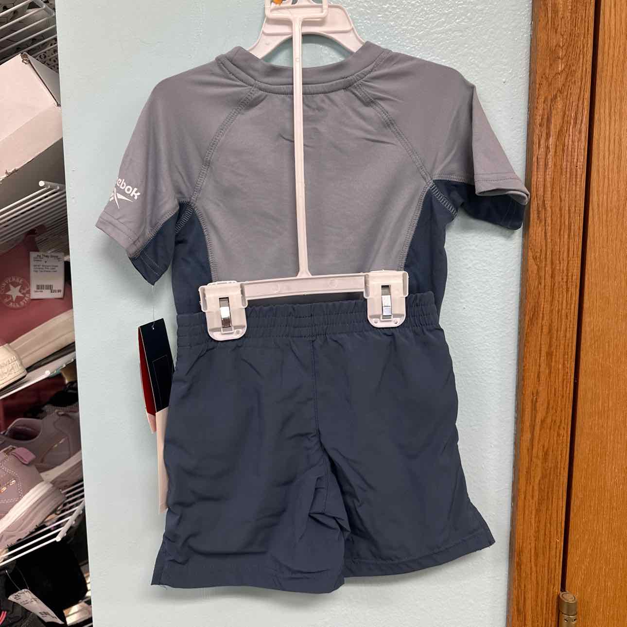 3T NEW Reebok 2 pc ensembles