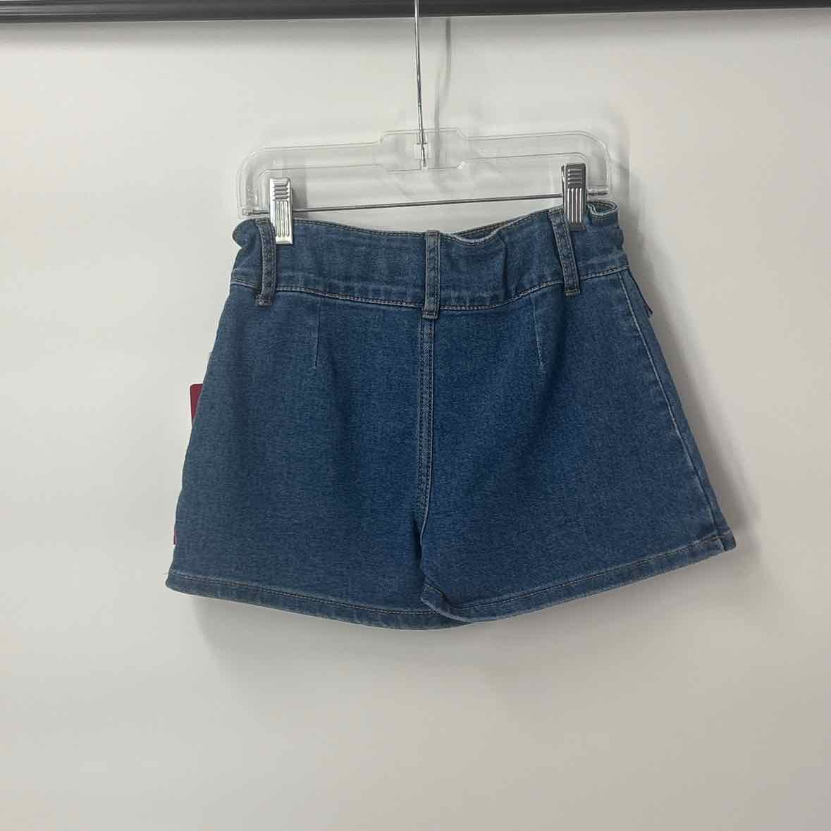 8 NEW Levis Skirt