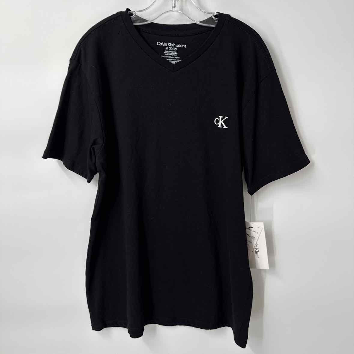 10/12 NEW Calvin Klein Shirt