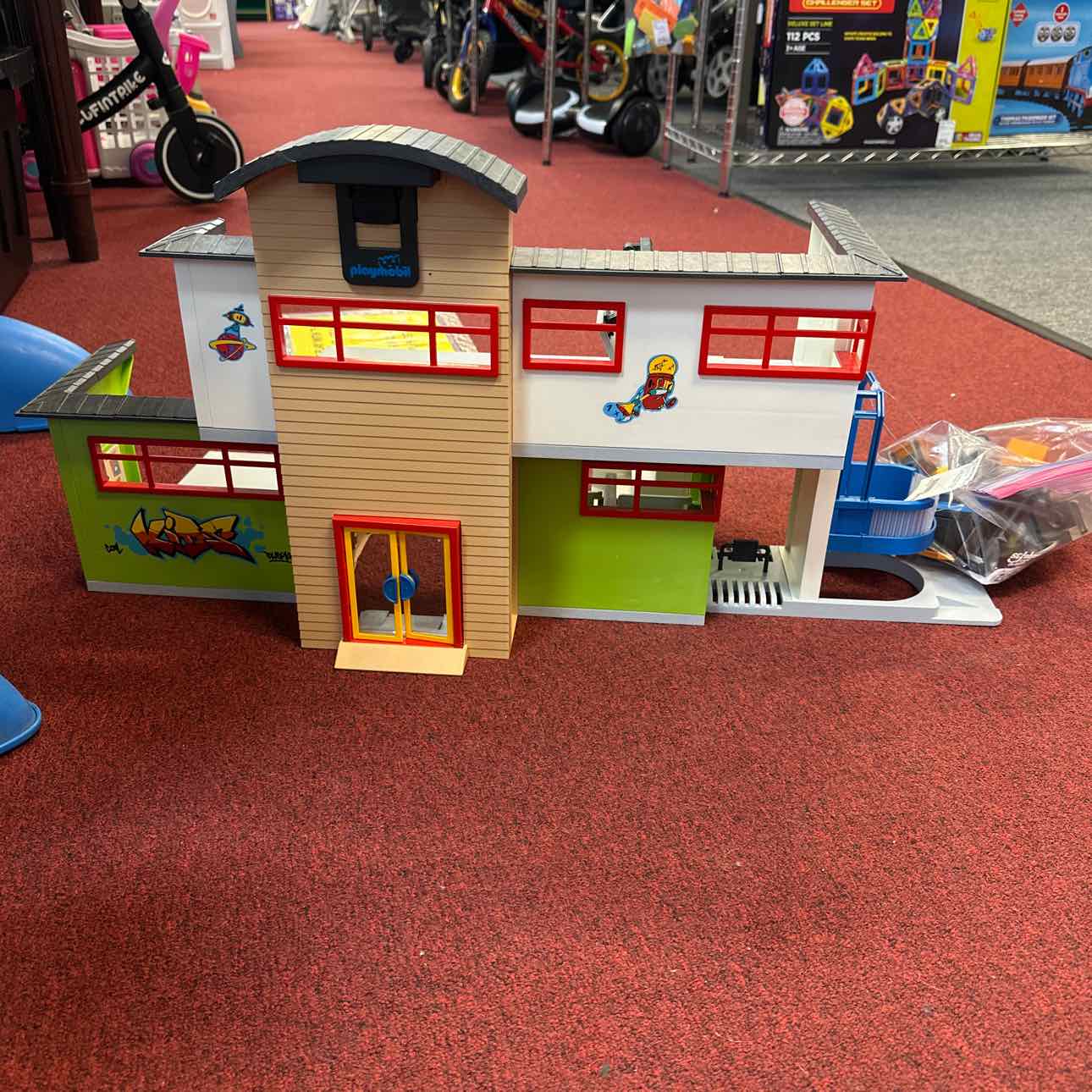 Playmobil School House Playset W/ Accessoires Toys