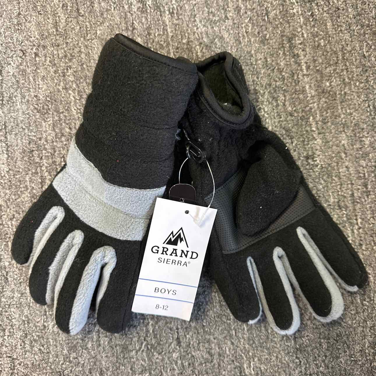 8-12 NEW Grand Sierra Winter Hats/Mittens