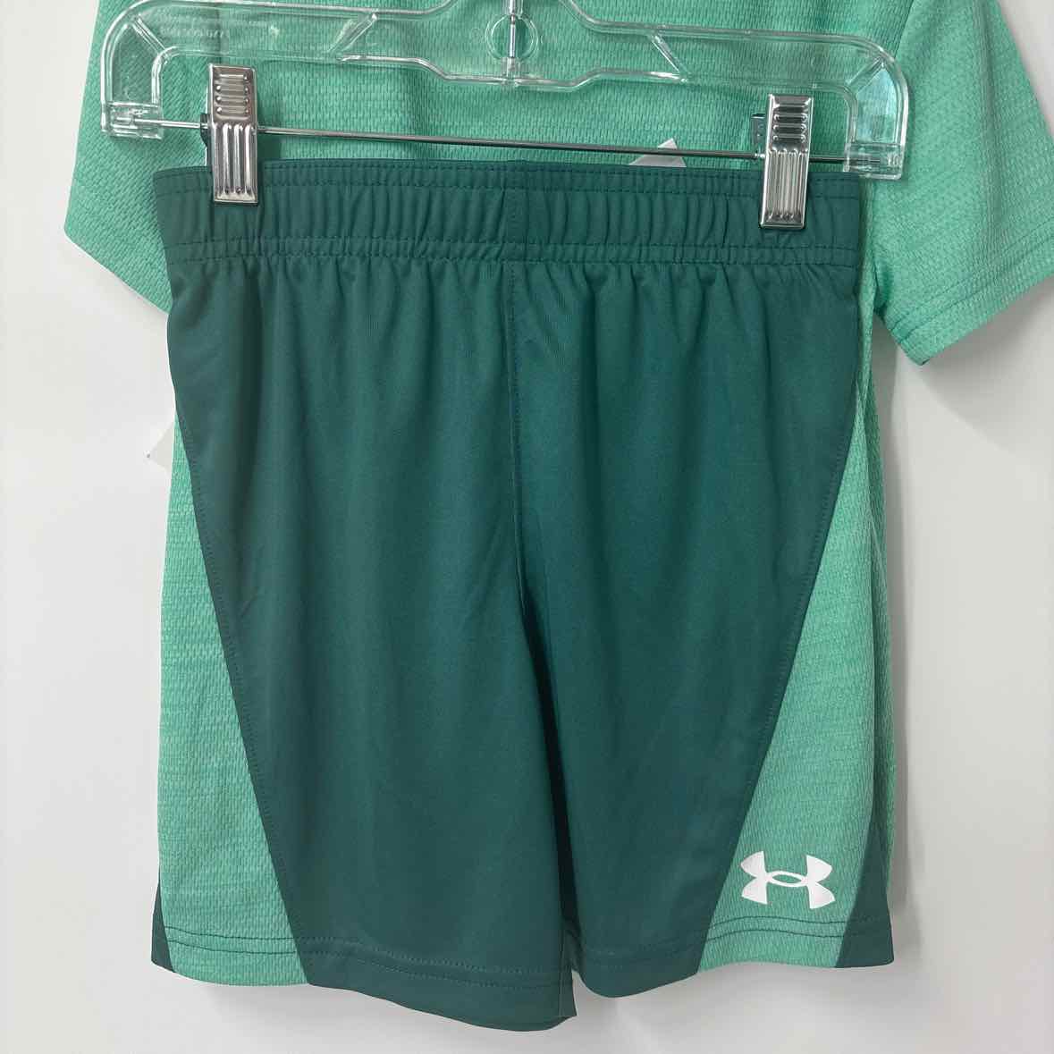 5 NEW Under Armour 2 pc ensembles