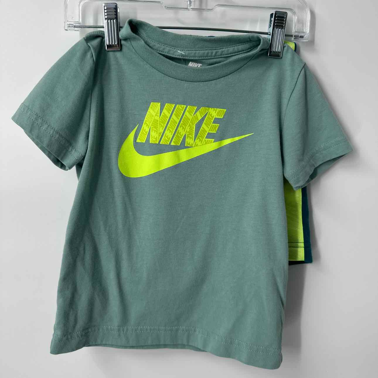 3T Nike 2 pc ensembles