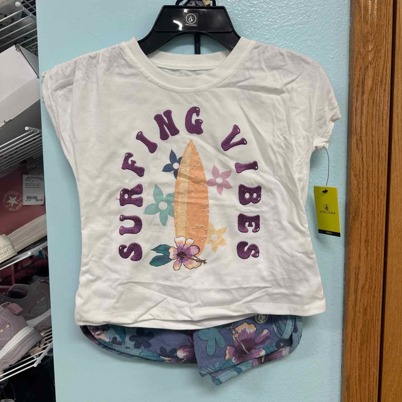 6X NEW Volcom 2pc Outfit