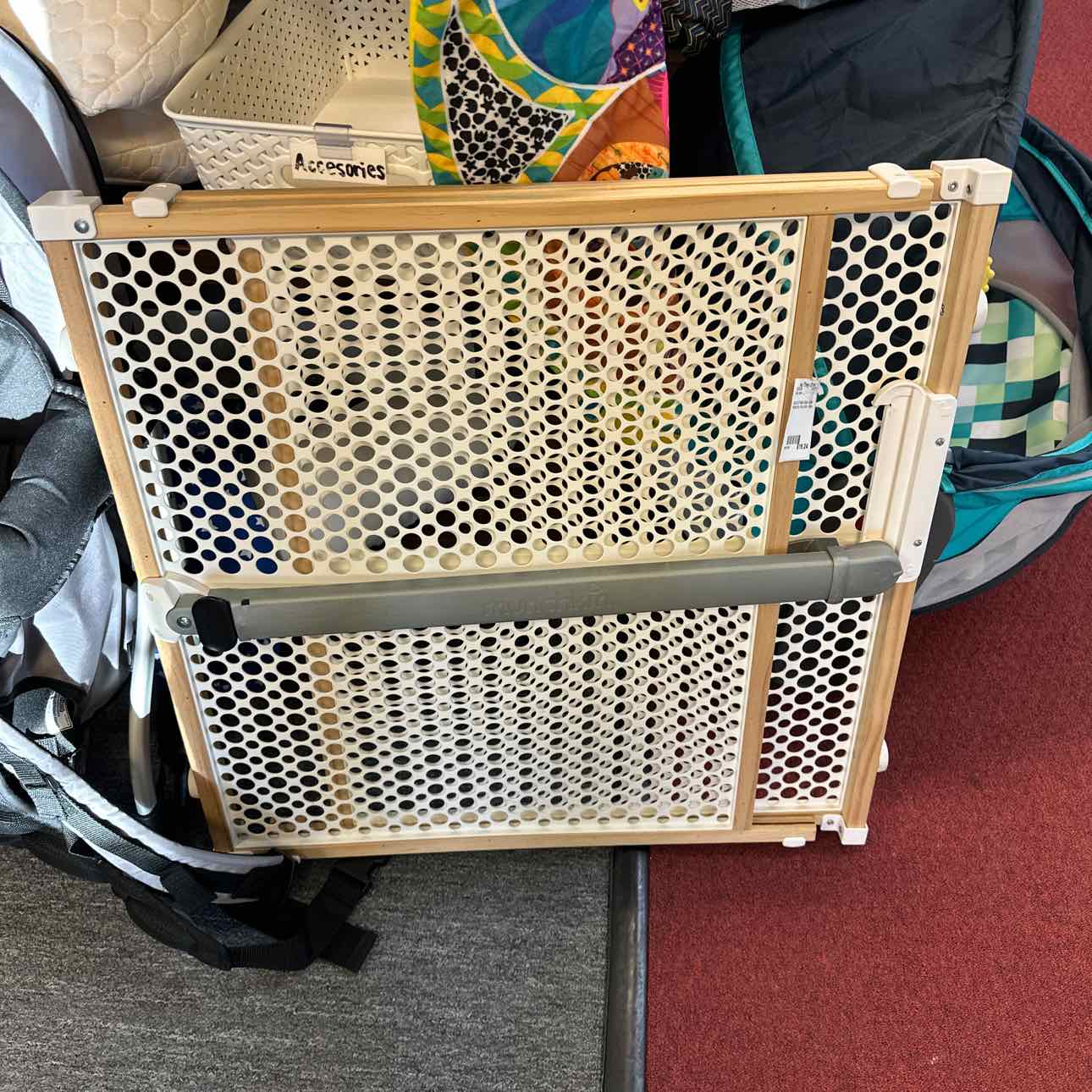 Wood & Plastic Baby Gate Munchkin Misc Items