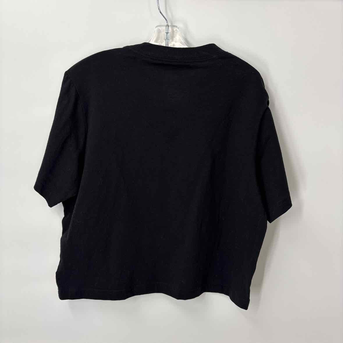 10/12 NEW Nike Shirt