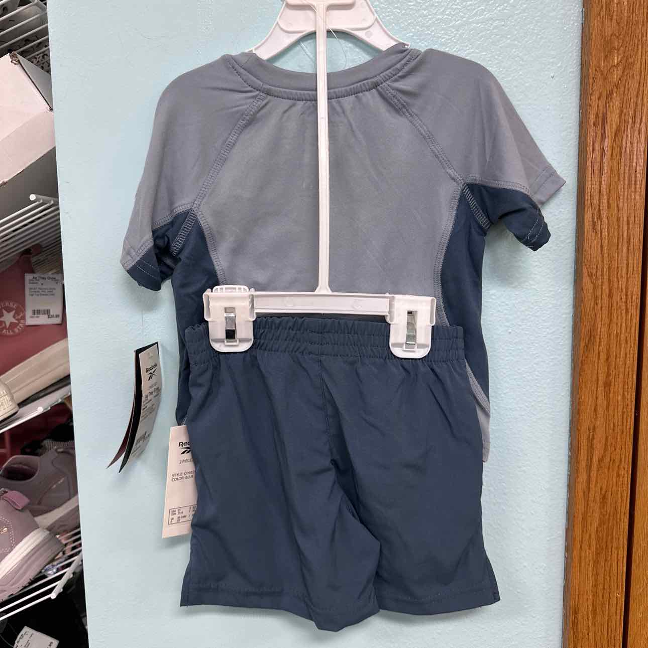 2T NEW Reebok 2 pc ensembles