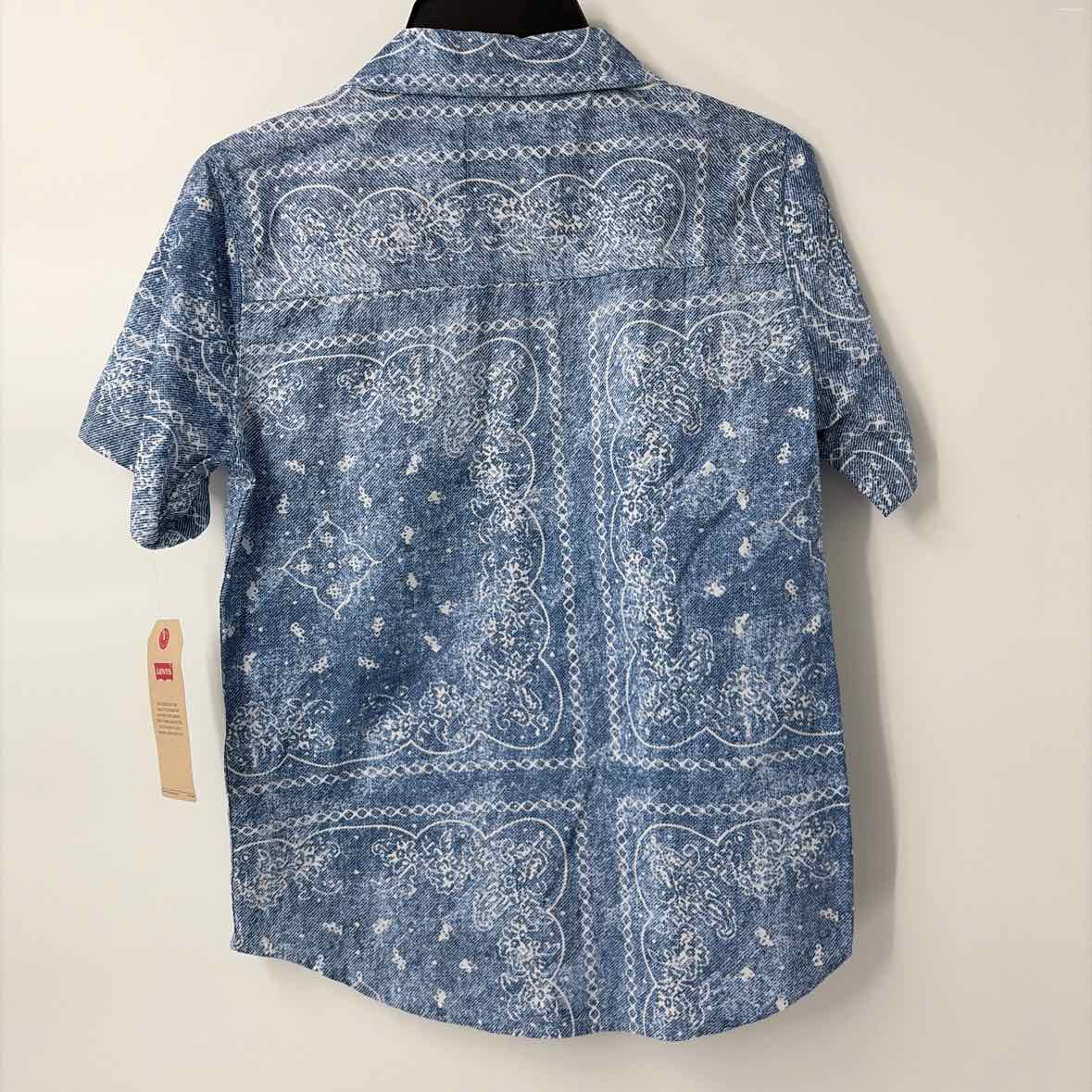 8/10 NEW Levis Shirt