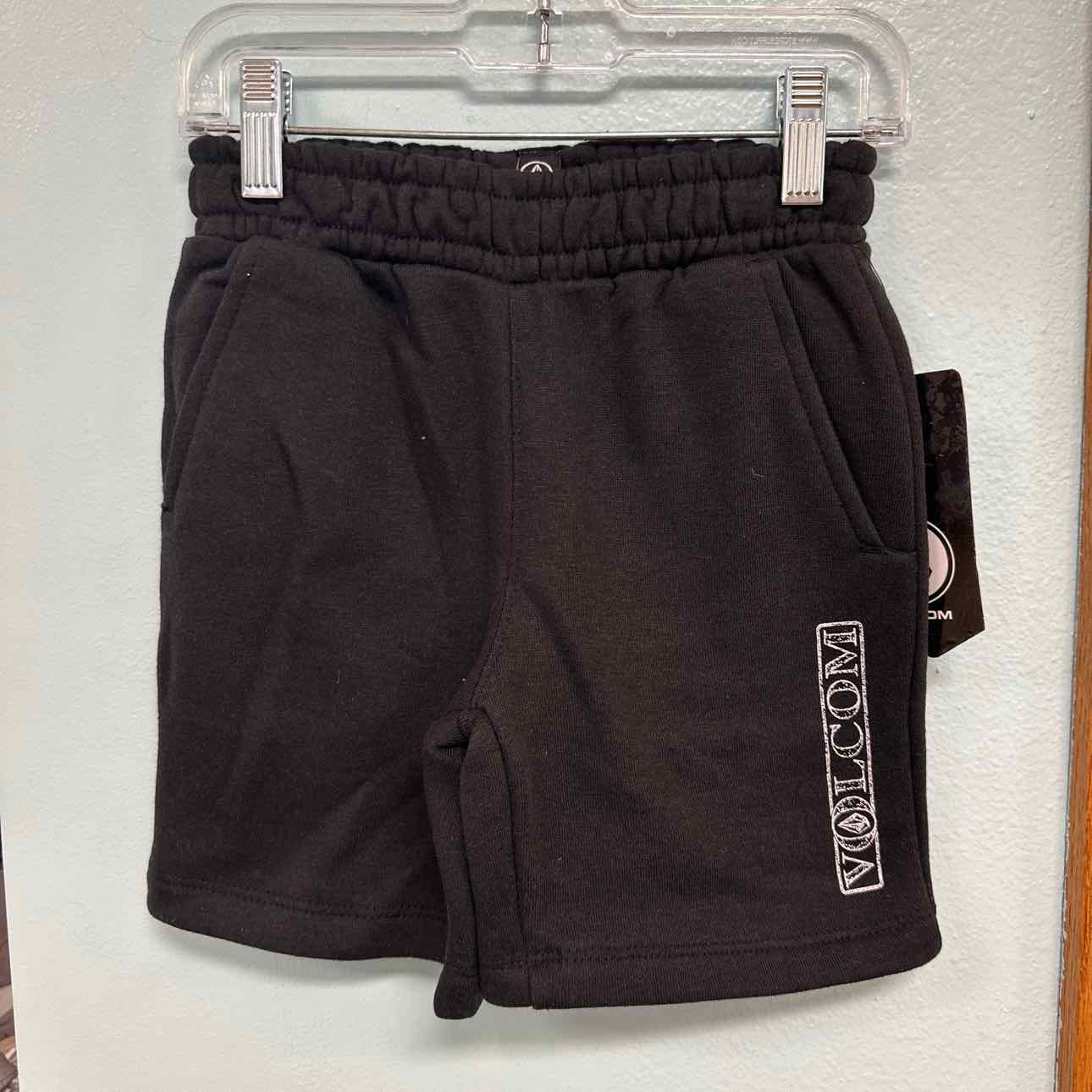 4 NEW Volcom Shorts