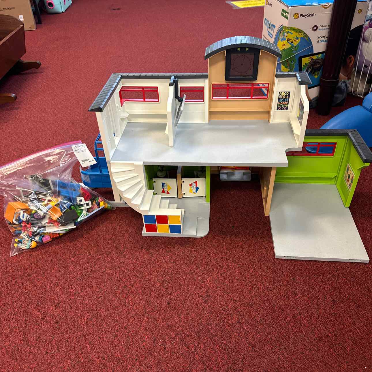 Playmobil School House Playset W/ Accessoires Toys