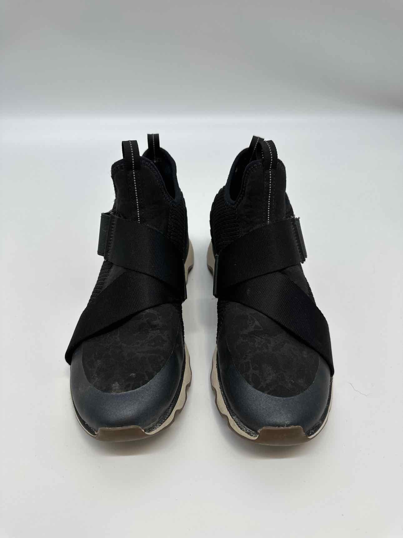 10 Sorel Sneakers