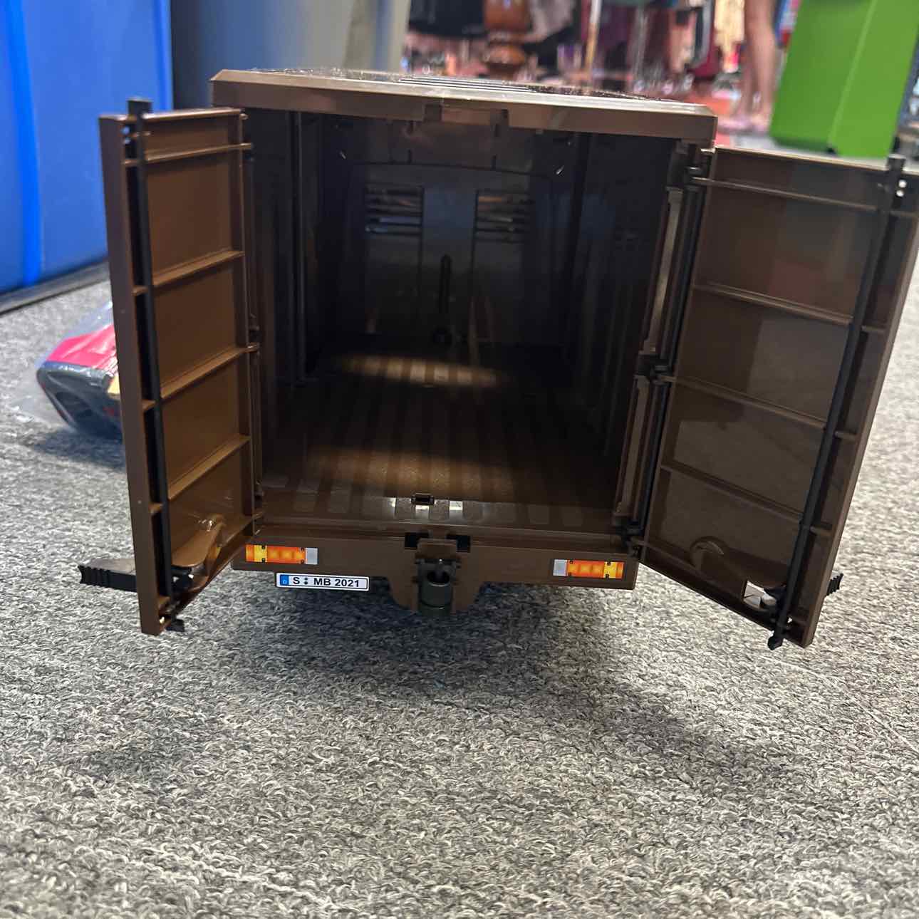 Bruder UPS Truck w/figure & acc Toys