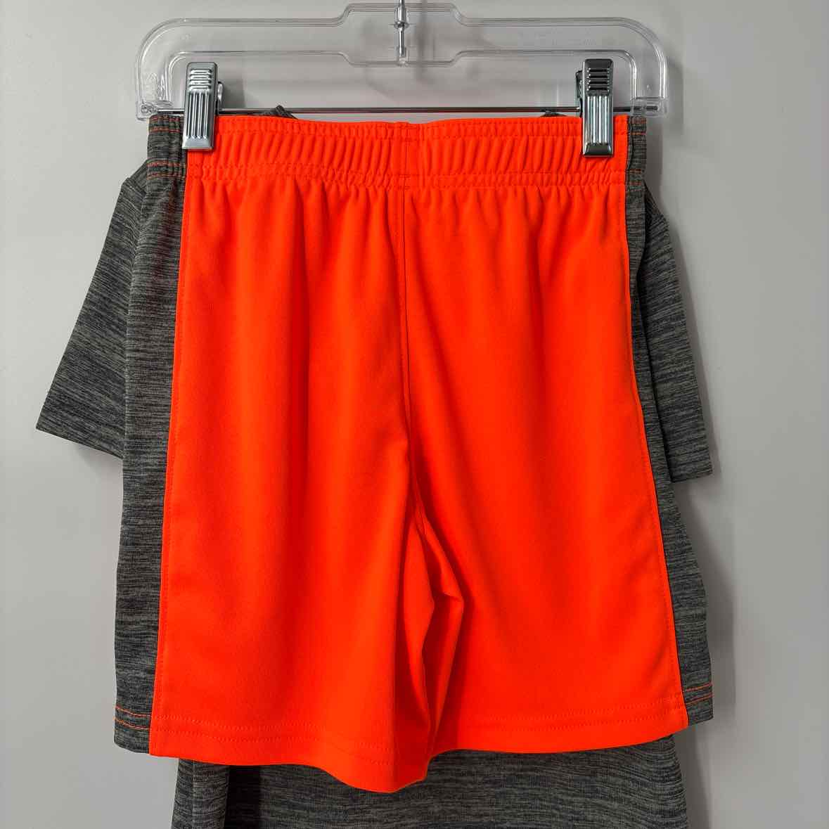 5 NEW Under Armour 2 pc ensembles