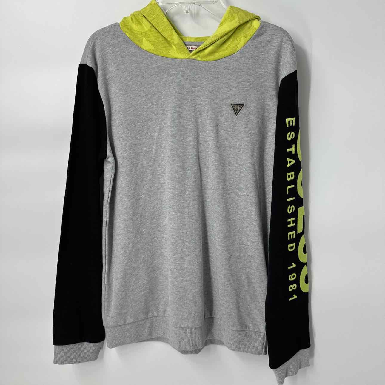 14 NEW Guess Sweatshirt