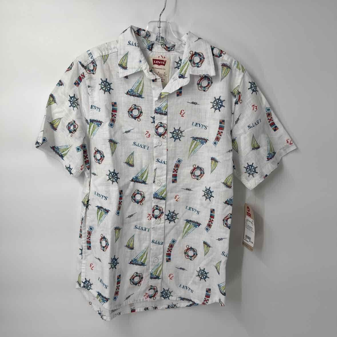 12/14 NEW Levis Shirt