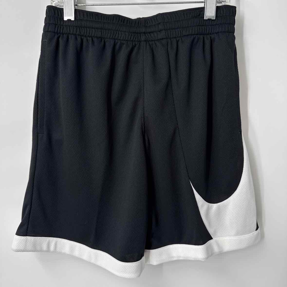 10/12 NEW Nike Shorts