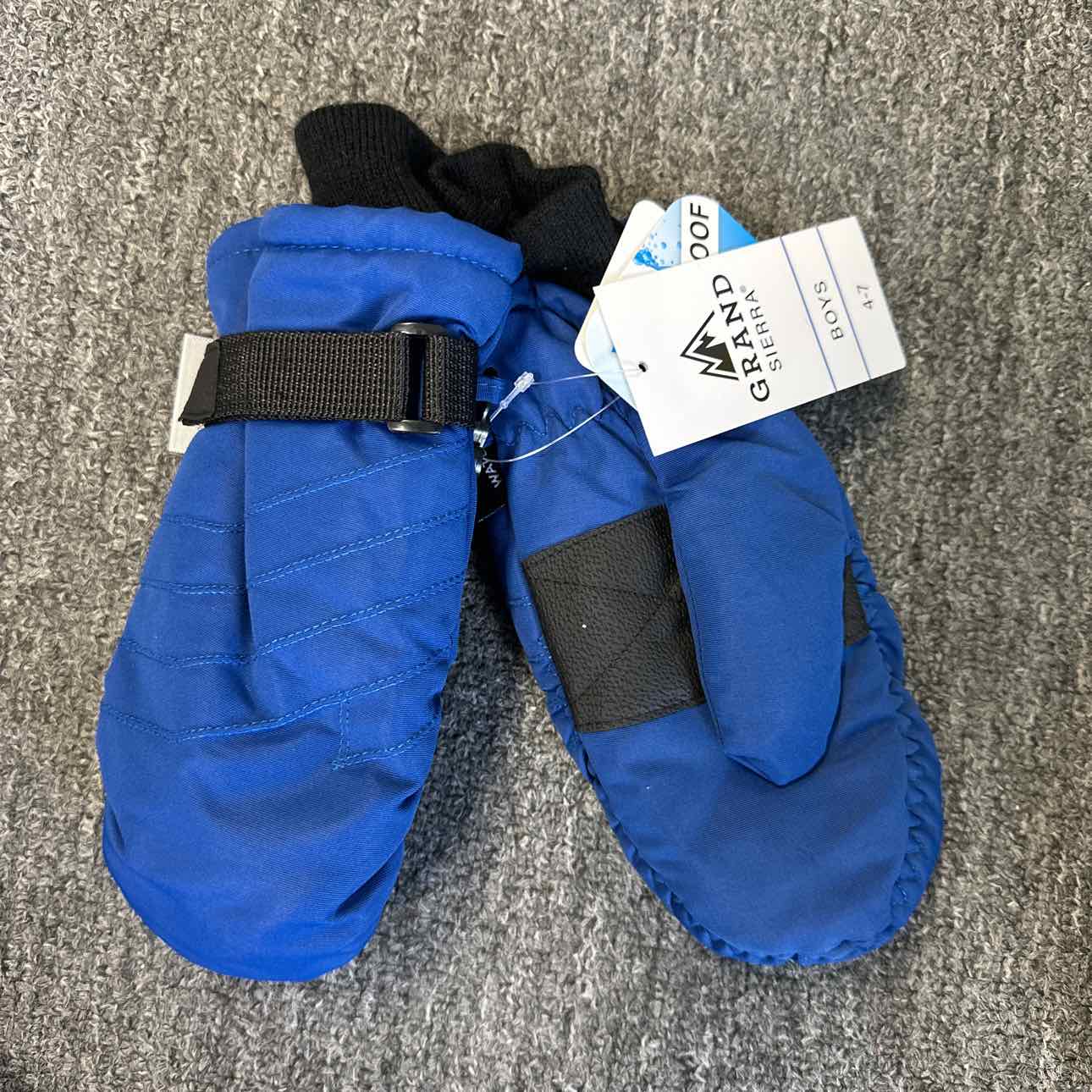 4-7 NEW Grand Sierra Winter Hats/Mittens