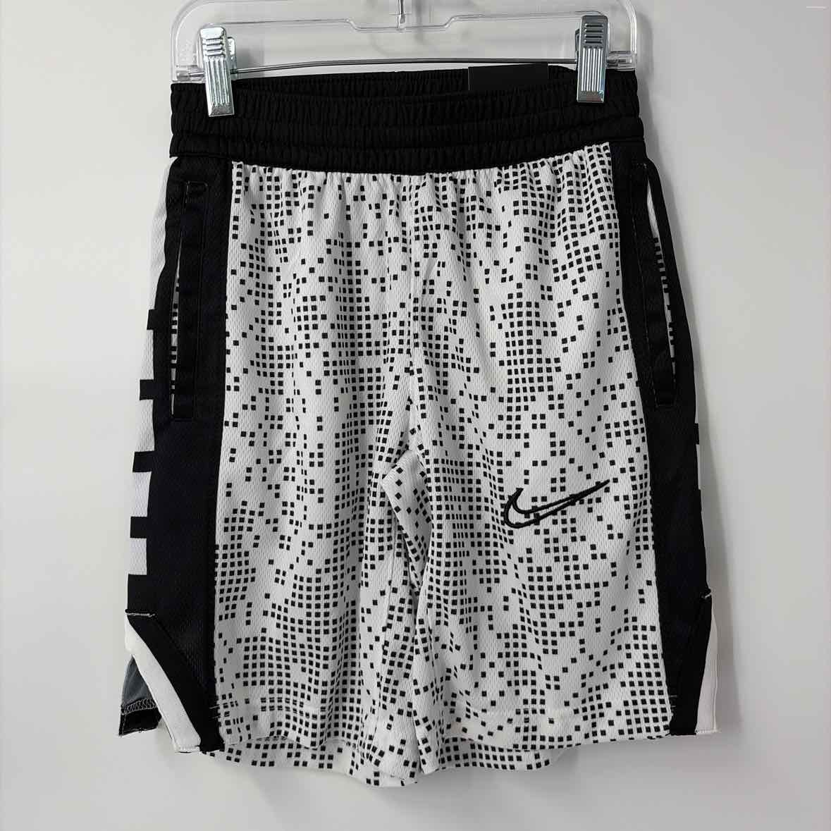 8 NEW Nike Shorts
