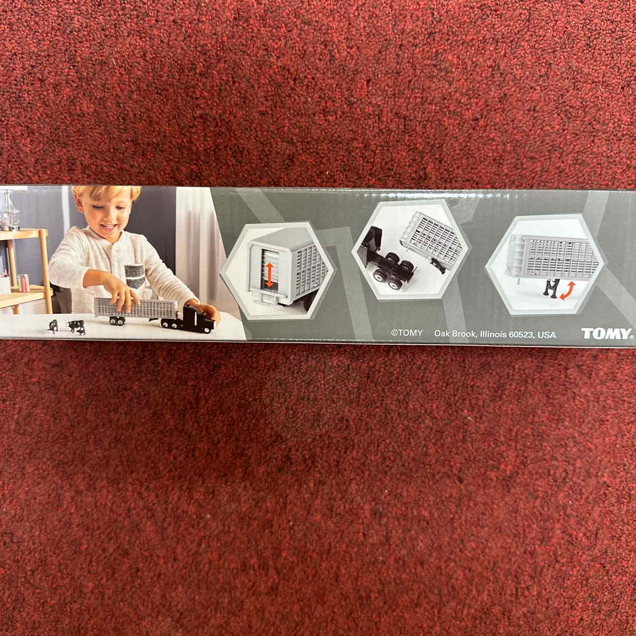 NEW Tomy Cattle Trailer Semi Set Toys