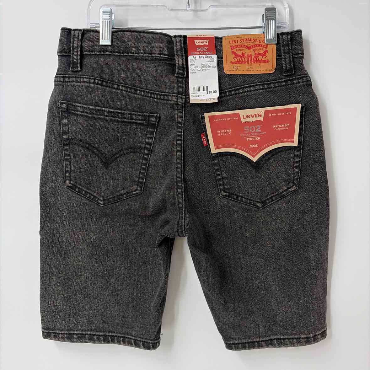 12 NEW Levis Shorts