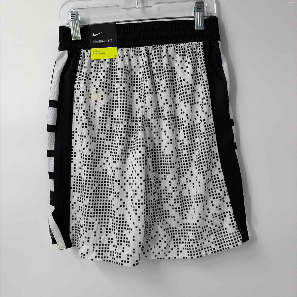 8 NEW Nike Shorts