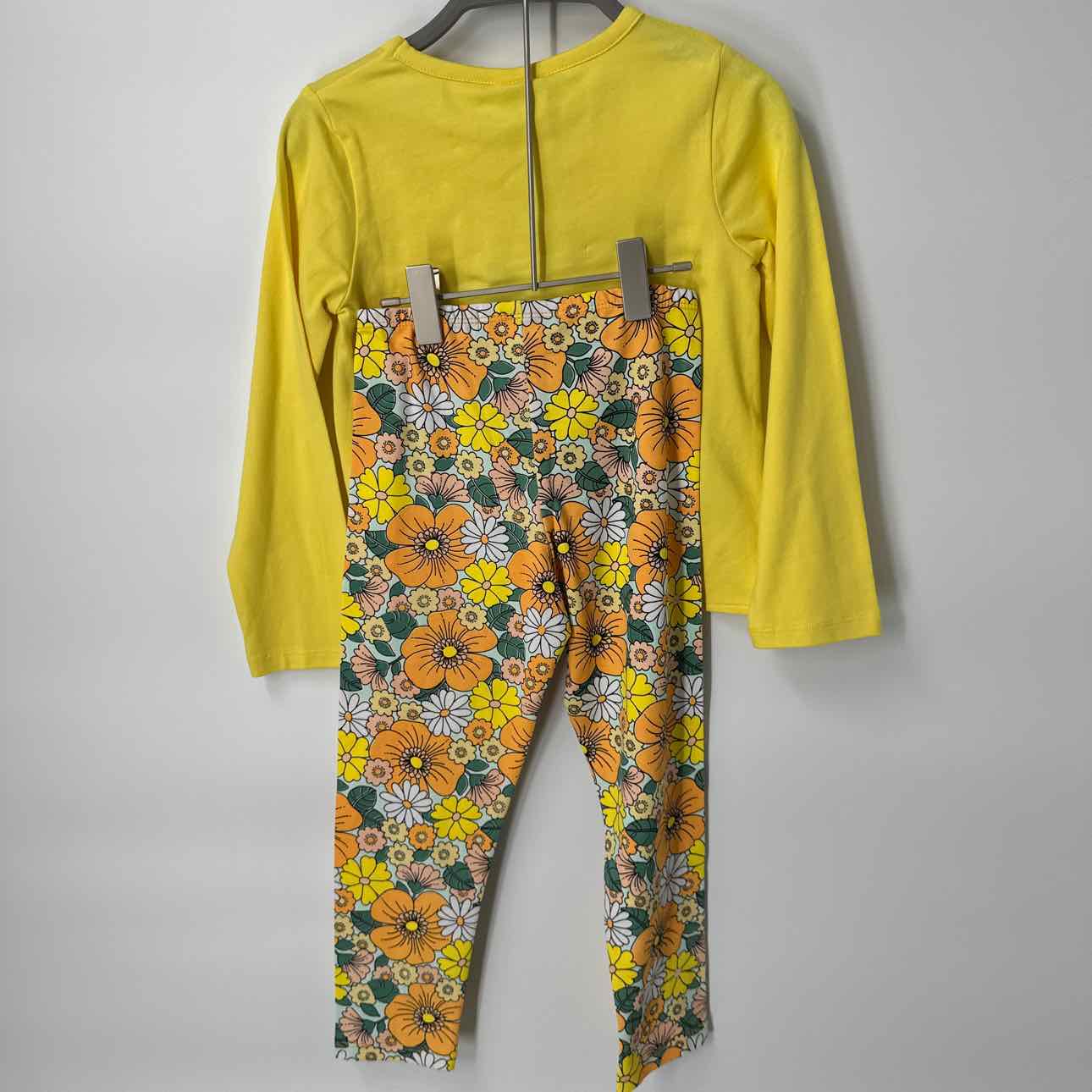 4 NEW Boboli 2pc Outfit