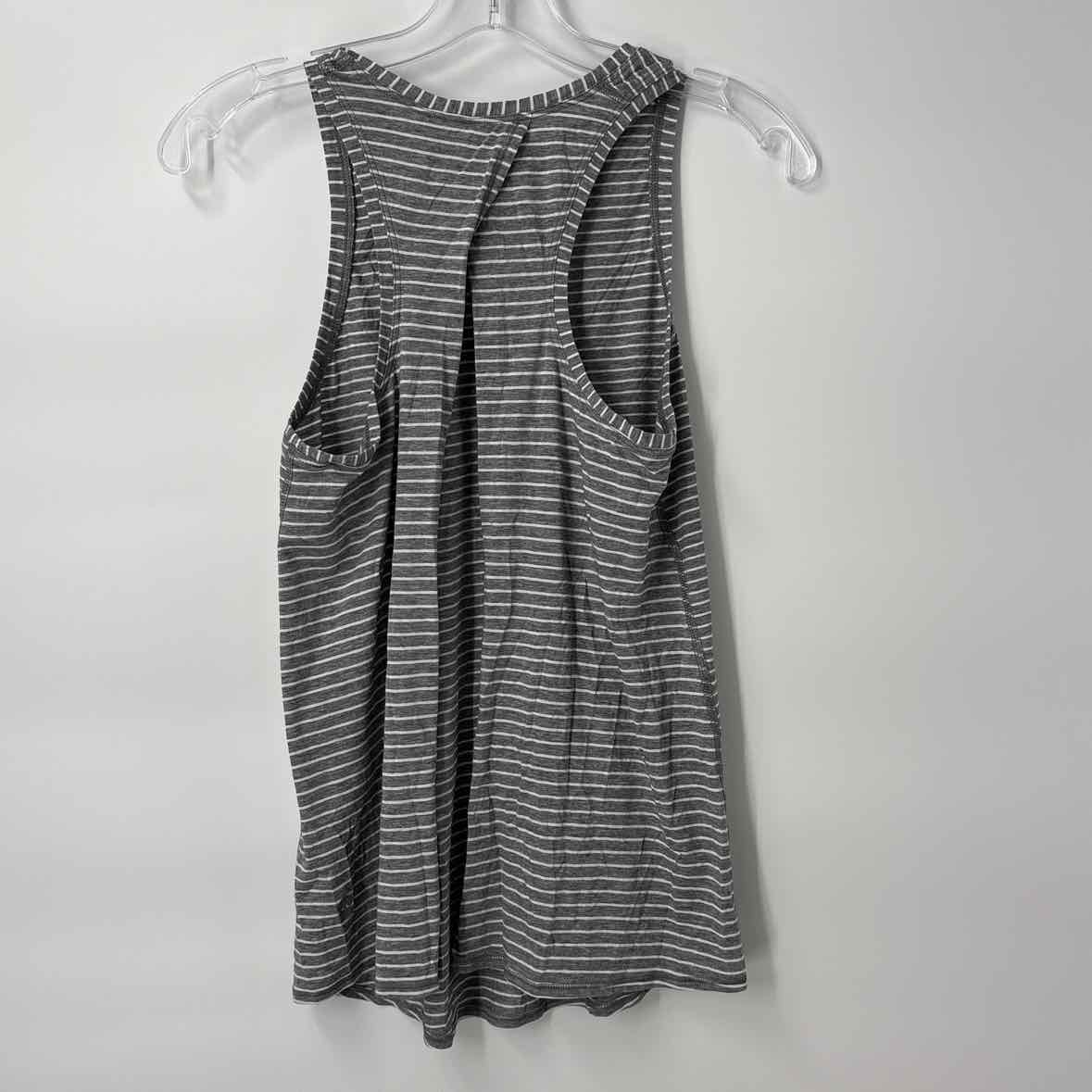 4 LuluLemon Tank Top